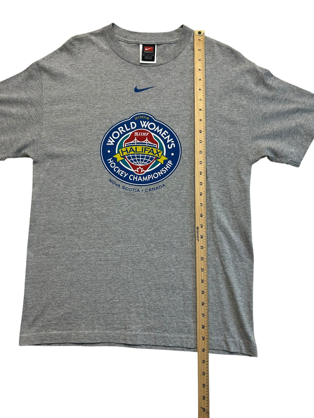 2004 World Women’s Hockey Championship (Large)