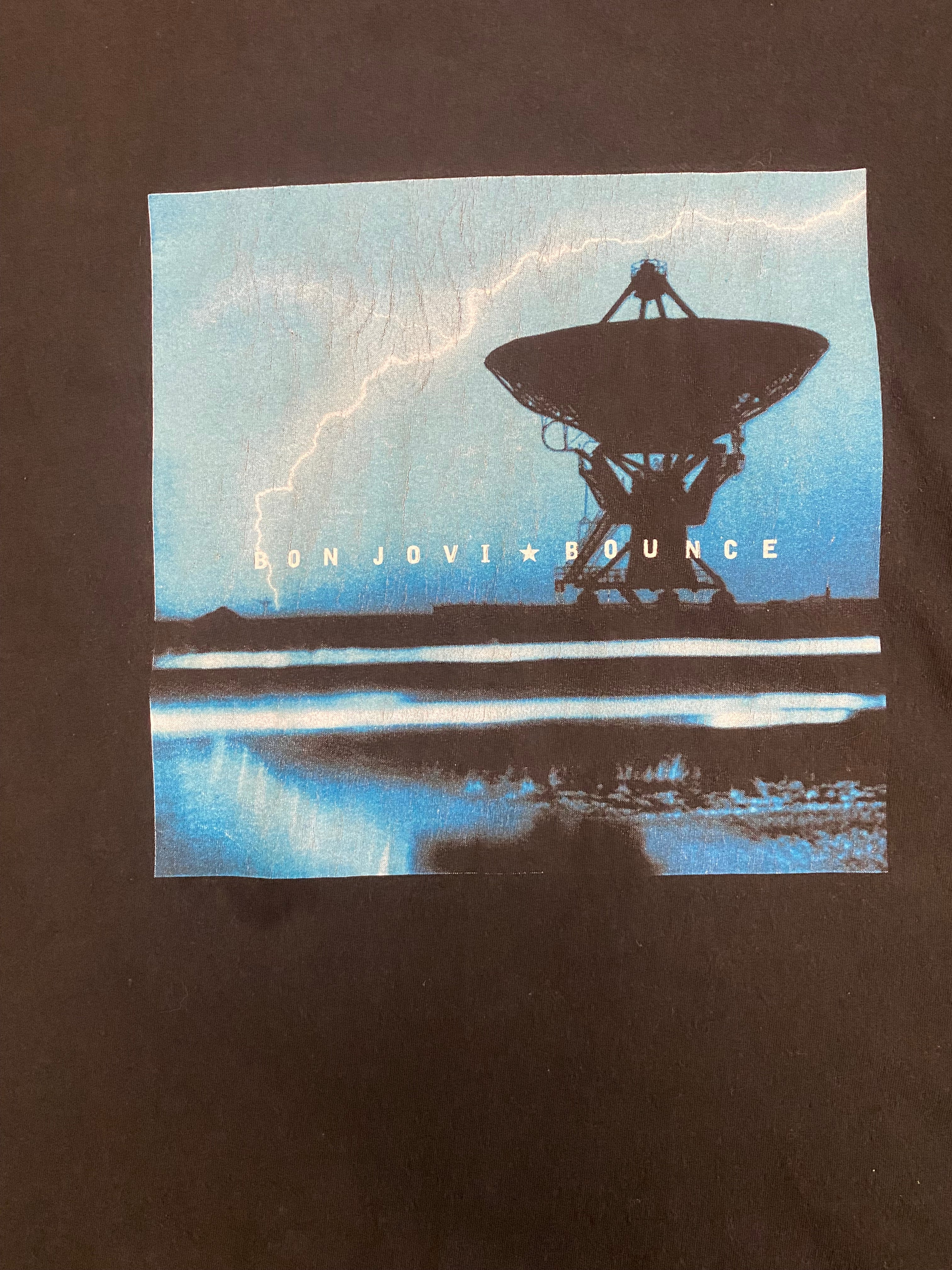 2003 Bon Jovi “Bounce” (XL)