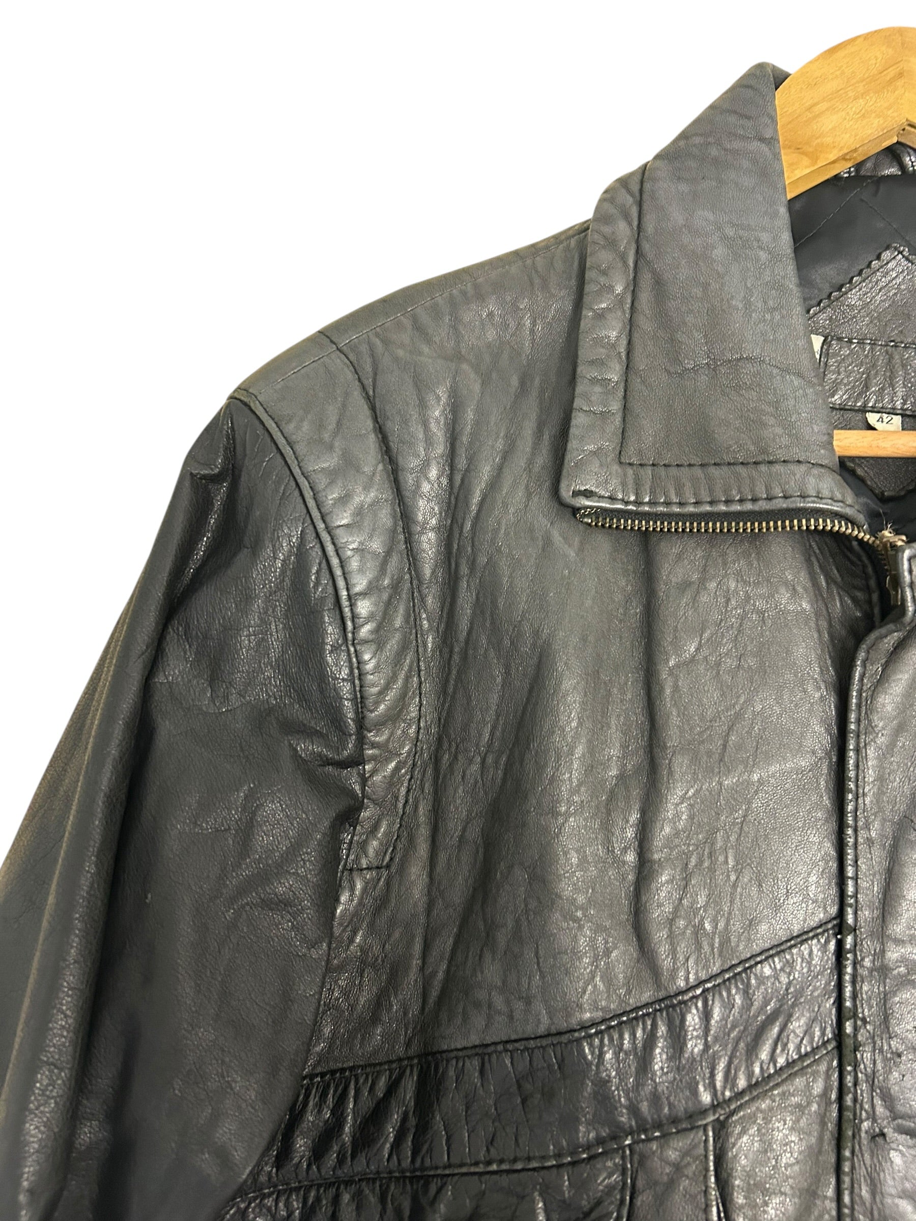 Vintage Black Leather Bomber Jacket – Size 42 – 80’s/90’s