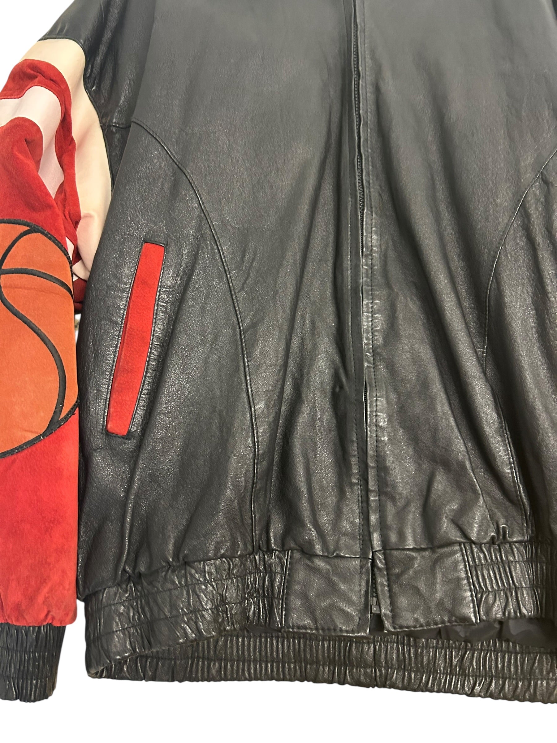 Vintage Chicago Basketball Leather Jacket – Black & Red – Size Large (23.5” P2P)