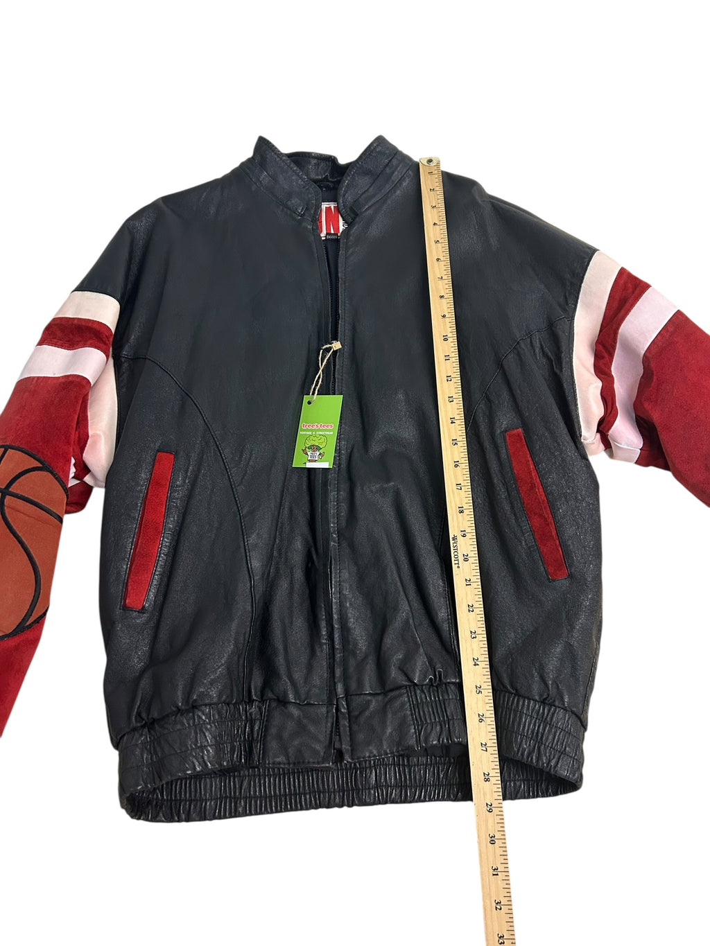 Vintage Chicago Basketball Leather Jacket – Black & Red – Size Large (23.5” P2P)