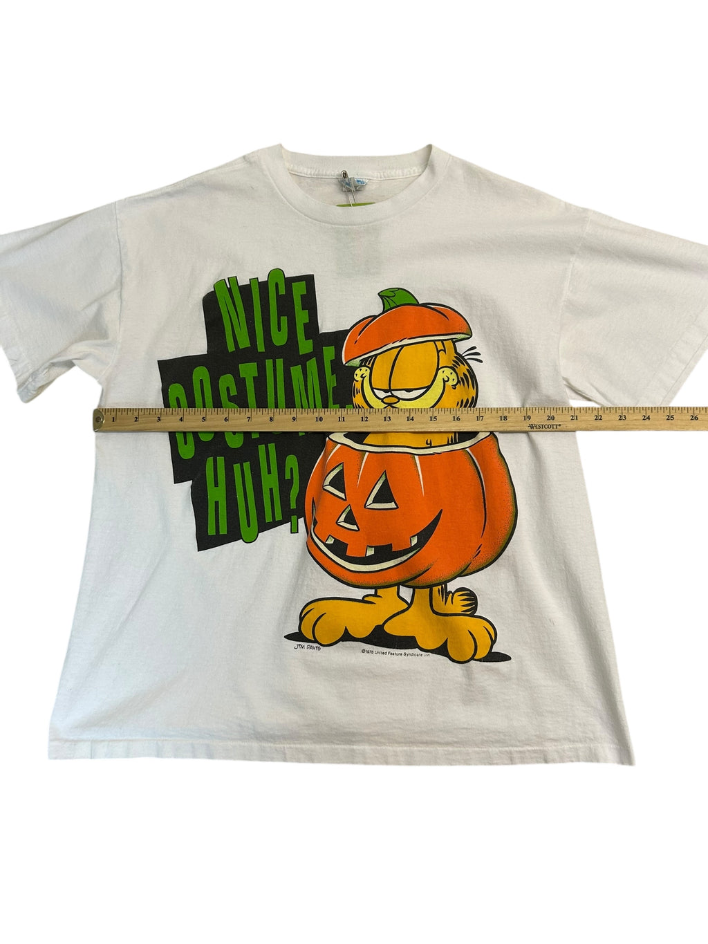 Garfield – Vintage Halloween Graphic T-Shirt (1978 Copyright) (XL)