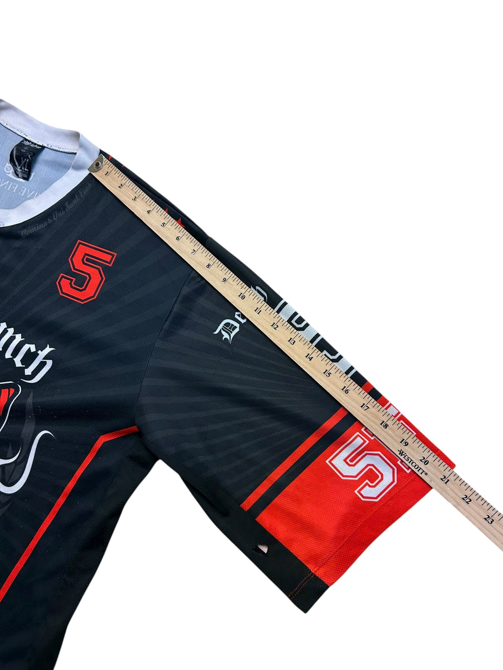 Five Finger Death Punch (XL)