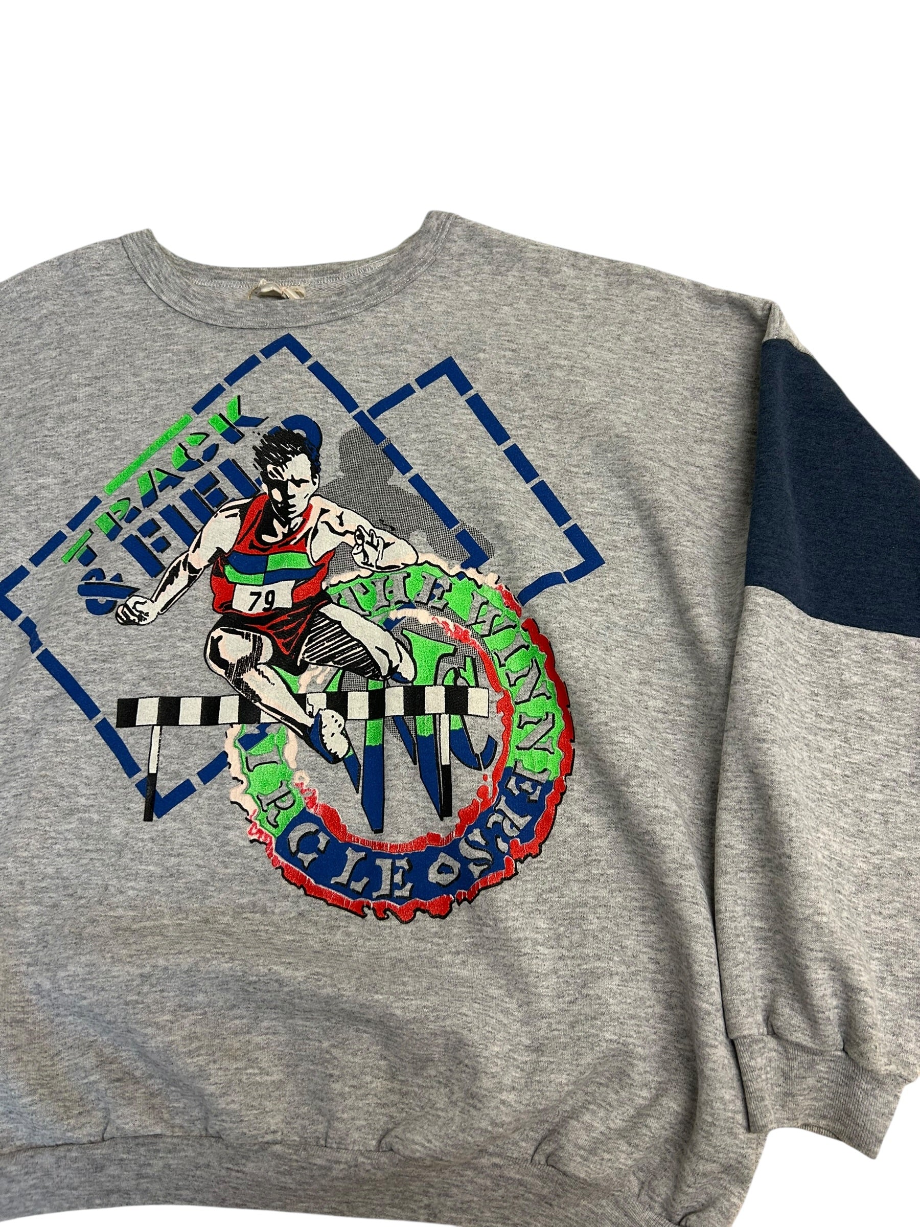 Vintage Track & Field Graphic Crewneck Sweatshirt – Grey Athletic Running Sweater – Size L/XL