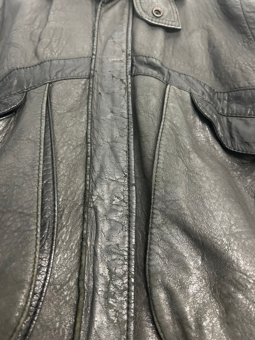 Vintage Black Leather Bomber Jacket – Size 42 – 80’s/90’s